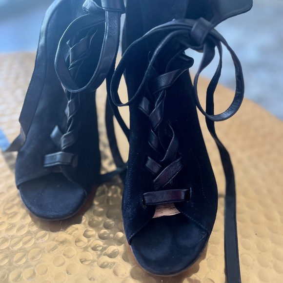 Gianvito Rossi Marie Velvet Ankle Boots Lace Up Open Toe - Picture 4 of 13